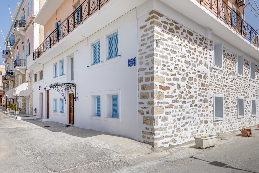 Halaris Rooms Ermoupoli Exterior foto
